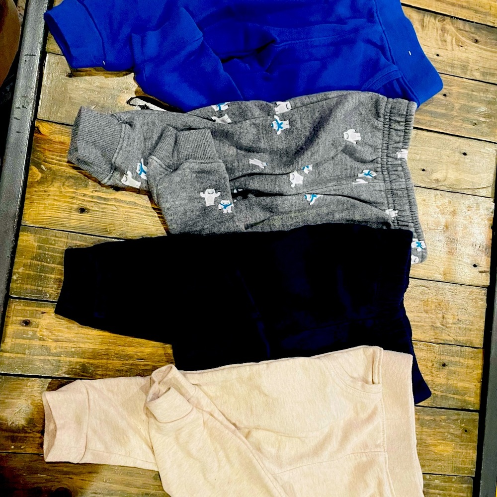 18 month boy pants bundle (Carters)